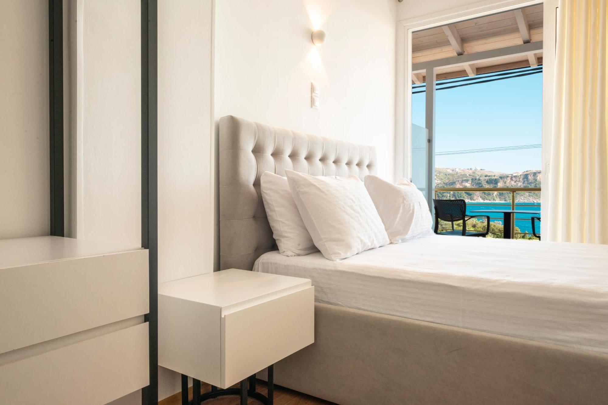 Ionio Rooms Himare Exterior foto