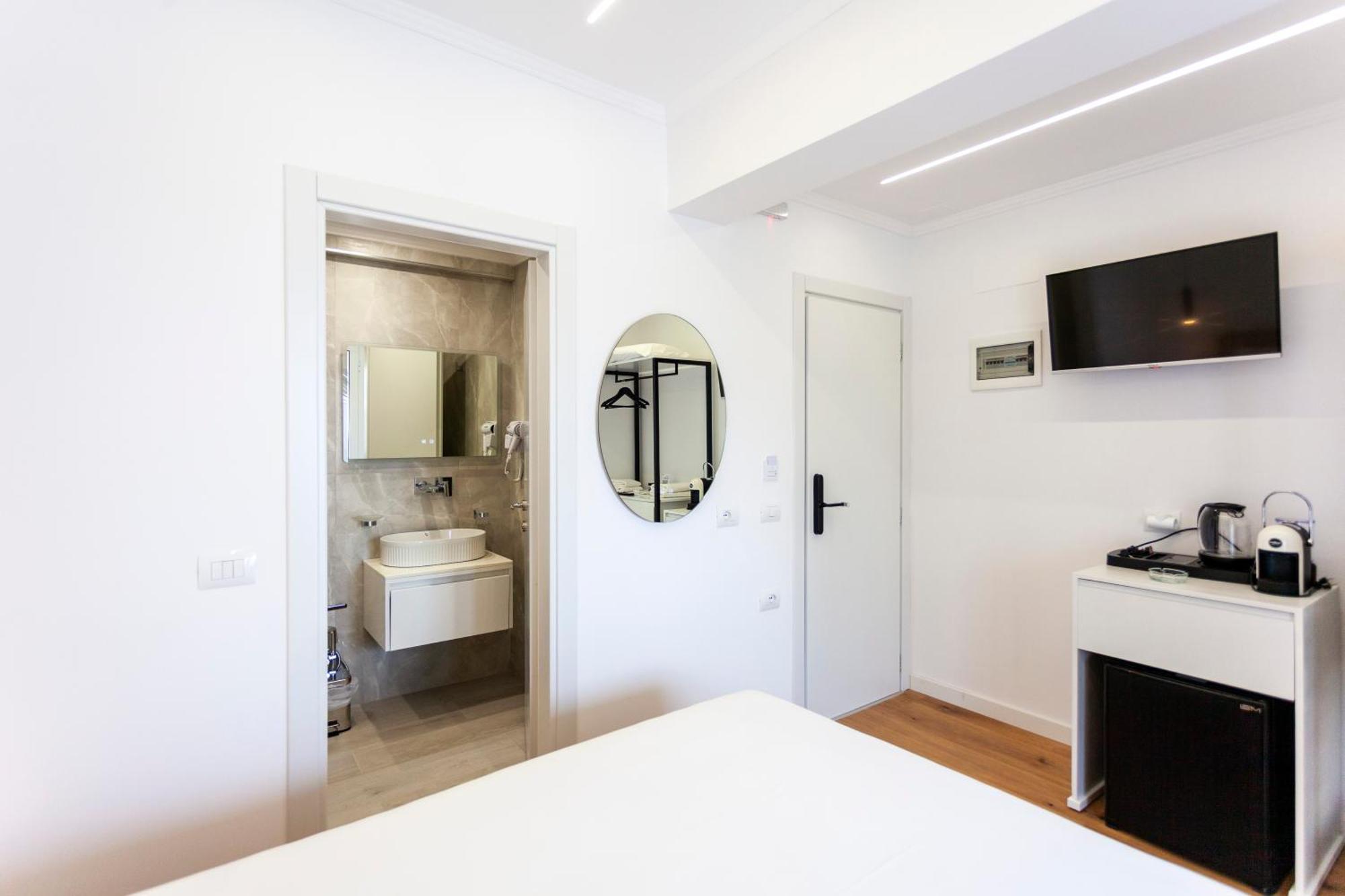 Ionio Rooms Himare Exterior foto